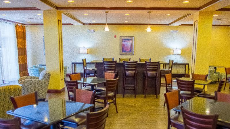 Holiday Inn Express Hotel & Suites Palm Bay By Ihg Exterior foto